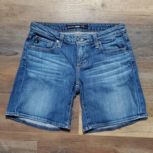 Big star remi Jean shorts medium wash excellent condition